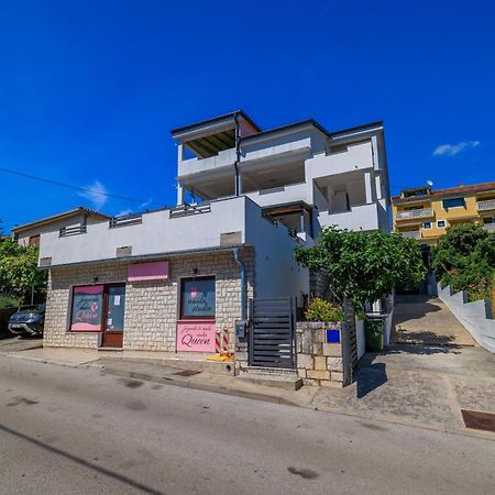 Apartments Luna Crikvenica Eksteriør billede