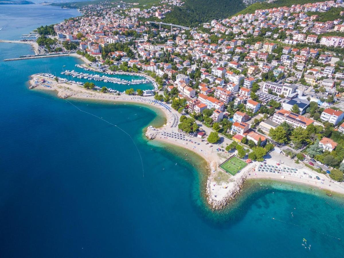 Apartments Luna Crikvenica Eksteriør billede