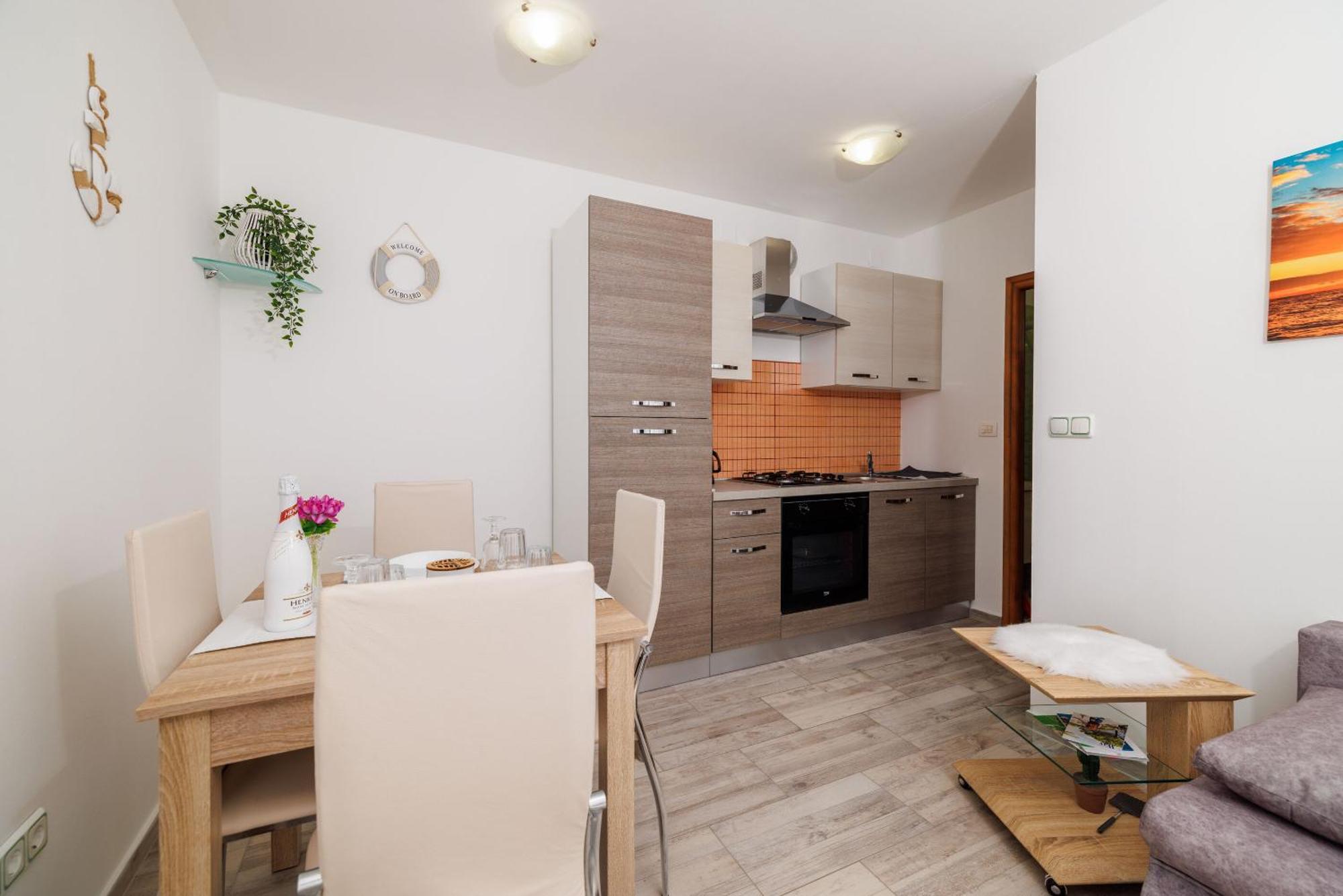 Apartments Luna Crikvenica Eksteriør billede