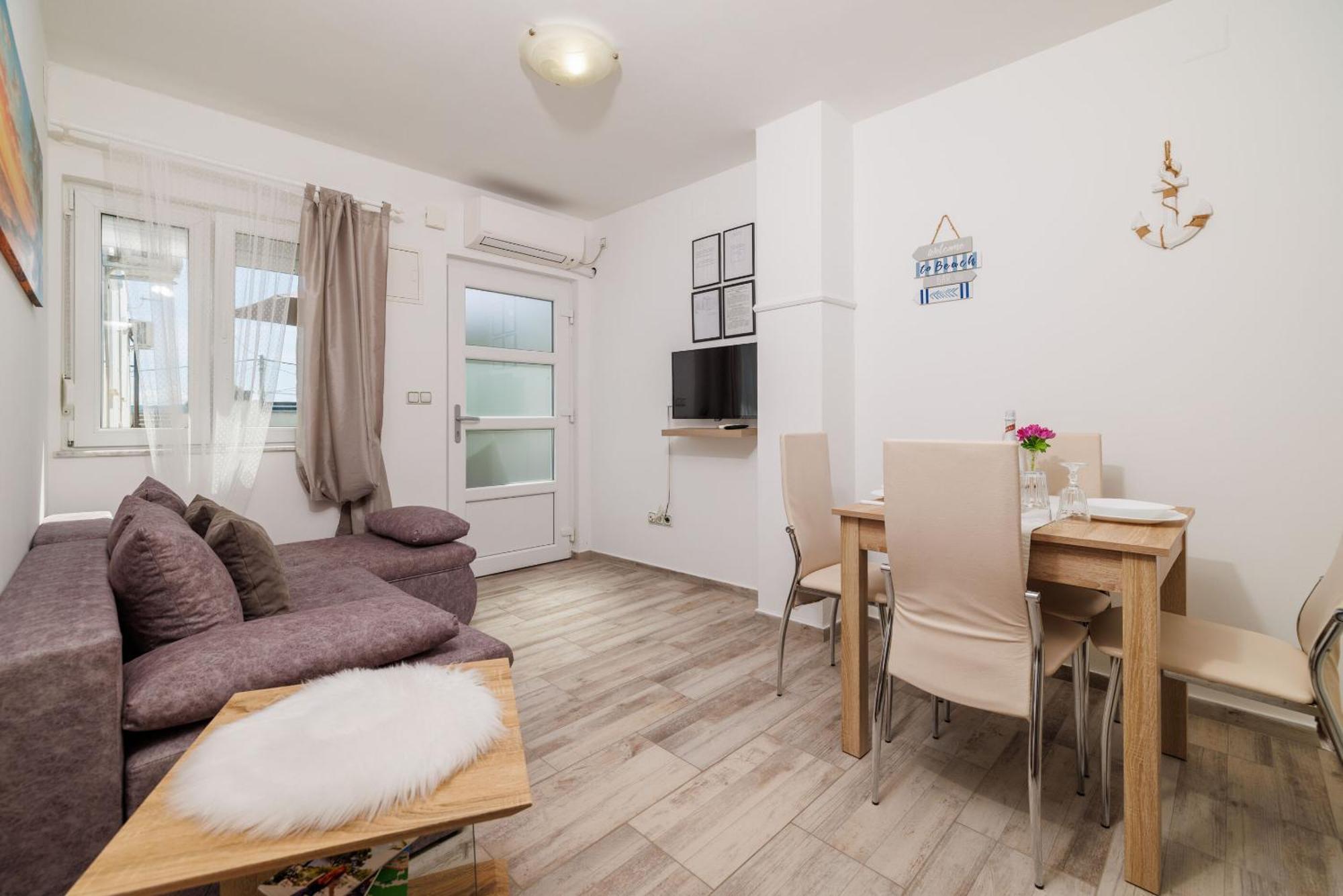 Apartments Luna Crikvenica Eksteriør billede